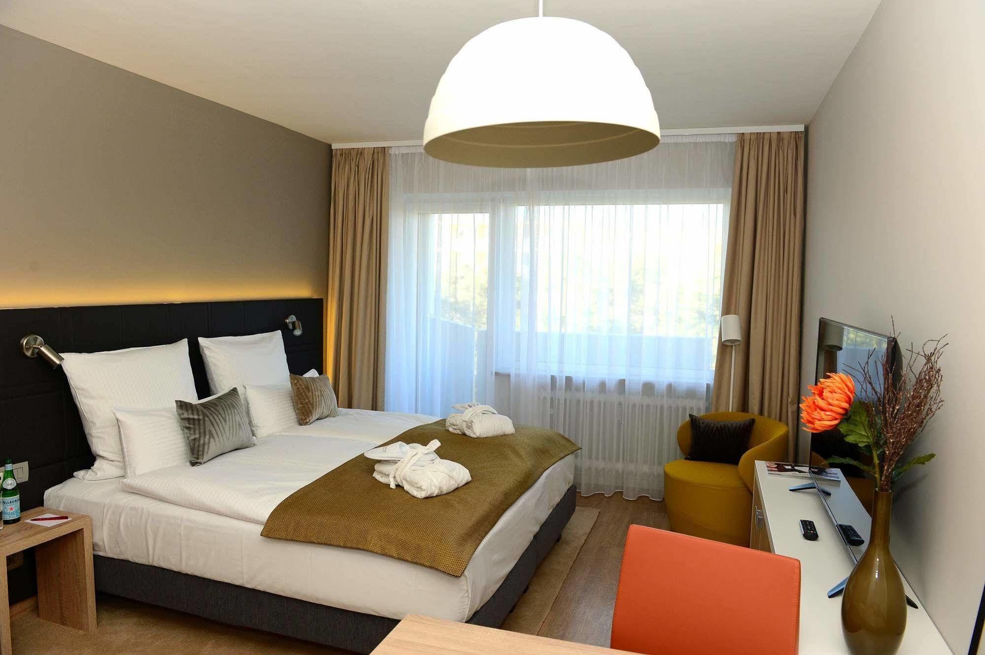 Frederics Muenchen City Schwabing ภายนอก รูปภาพ